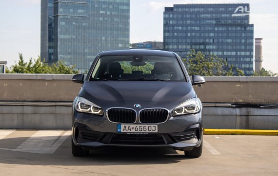 BMW Rad 2 Active Tourer 225xe iPerformance A/T, / NA SPLÁTKY / NA PROTIÚČET/ 2020 šedá