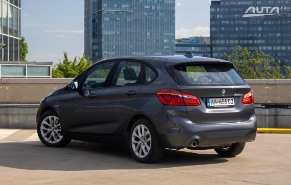 BMW Rad 2 Active Tourer 225xe iPerformance A/T, / NA SPLÁTKY / NA PROTIÚČET/ 2020 šedá