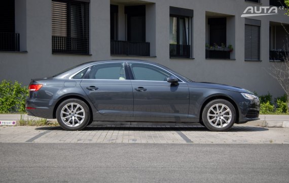 Audi A4 2.0 TDI Design S tronic, 110kW, A7 / AJ NA SPLÁTKY / 2016 šedá