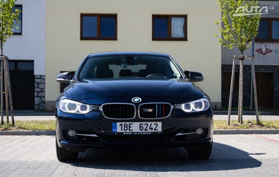 BMW 335  xDrive F30 N55 2012 modrá