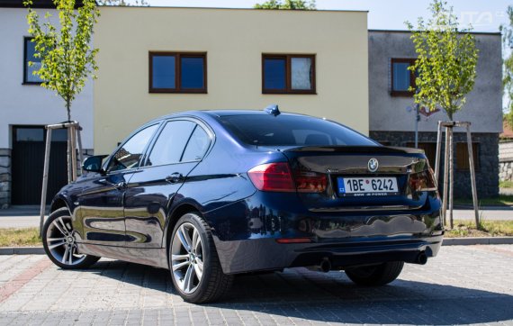 BMW 335  xDrive F30 N55 2012 modrá