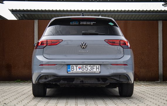 Volkswagen Golf Life 1.5 TGI Benzín + CNG  / AJ NA SPLÁTKY / PROTIÚČET / 2021 šedá