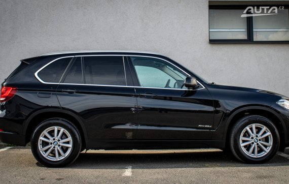 BMW X5 xDrive25d 231k A/T, 170kW, A8, 5d, 7miest (2016-2018)/AJ NA SPLÁTKY/PROTIÚČET 2016 černá