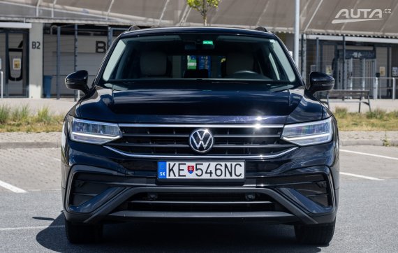 Volkswagen Tiguan Allspace 2.0 TSI, 137kW (2023) / AJ NA SPLÁTKY / PROTIÚČET / 2023 černá