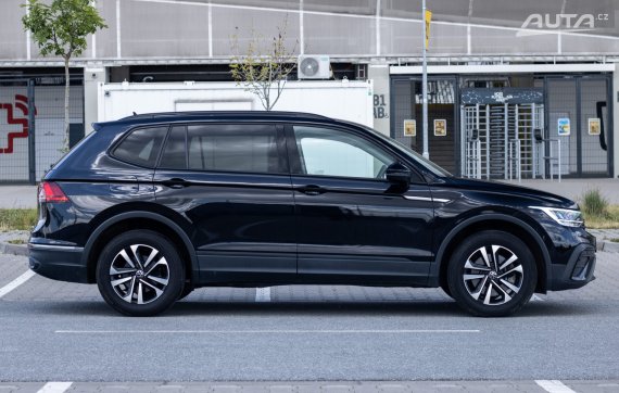 Volkswagen Tiguan Allspace 2.0 TSI, 137kW (2023) / AJ NA SPLÁTKY / PROTIÚČET / 2023 černá