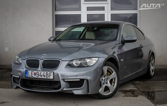 BMW Rad 3 325i xDrive, 160kW, M6, 3d. (2008 - 2012) / AJ NA SPLÁTKY / PROTIÚČET 2008 - hlavní pohled