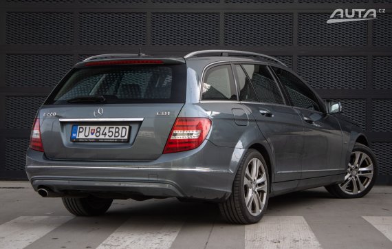 Mercedes-Benz C trieda Kombi 220 CDI W204 2011 šedá