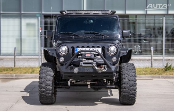 Jeep Wrangler Unlimited Rubicon 3.6 V6 LPG/Benzín / AJ NA SPLÁTKY / PROTIÚČET / 2016 černá