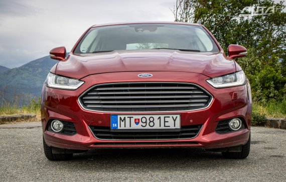 Ford Mondeo 2.0 TDCi Duratorq 180k Titanium 132kW, A6, 5d. /AJ NA SPLÁTKY/PROTIÚČET 2015 červená