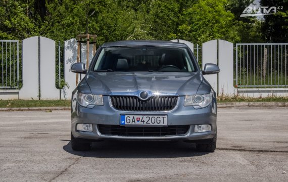 Škoda Superb 3.6 FSI V6 4x4 Elegance DSG / Pano / AJ NA SPLÁTKY / PROTIÚČET 2009 šedá