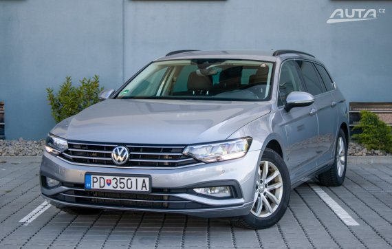 Volkswagen Passat Variant 2.0TDI B8 DSG / AJ NA SPLÁTKY - PROTIHODNOTA / 2020 šedá
