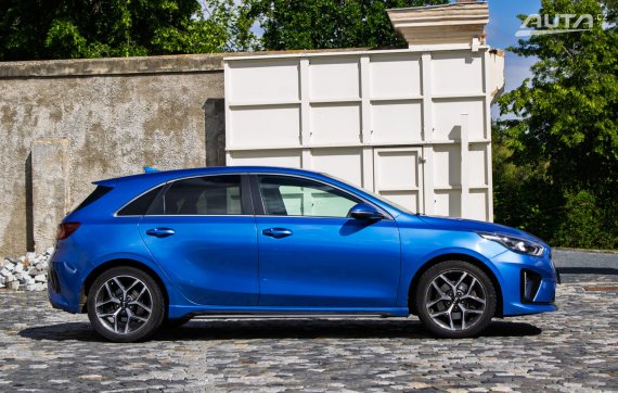 Kia Ceed 1.6 CRDi GT-Line AT/7 100kW / NA SPLÁTKY / NA PROTIÚČET 2019 modrá