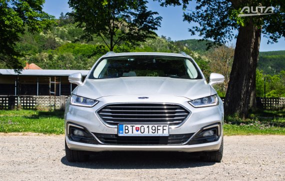 Ford Mondeo Combi 1.5 EcoBoost Manger AT6 118kW / NA SPLÁTKY / NA PROTIÚČET 2019 stříbrná metalíza