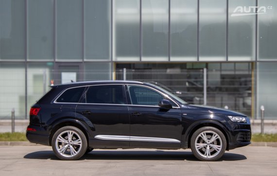 Audi Q7 50 TDI quattro tiptronic 8-st, 210kW / AJ NA SPLÁTKY / PROTIÚČET / 2018 černá