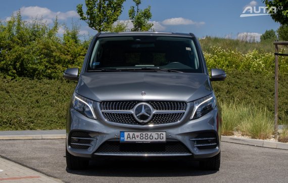 Mercedes-Benz V trieda V250 d Avantgarde extralang A/T 4MATIC AMG Line / AJ NA SPLÁTKY / PROTIÚČET / 2023 šedá