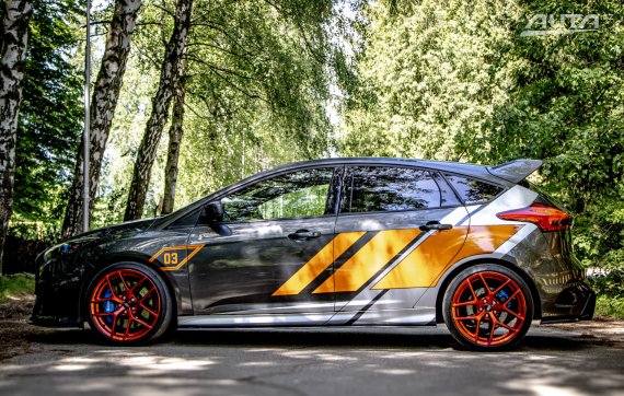 Ford Focus 2.3 EcoBoost RS, 257kW, M6, 5d. (2016 - 2019) / AJ NA SPLÁTKY / PROTIÚČET 2017 šedá