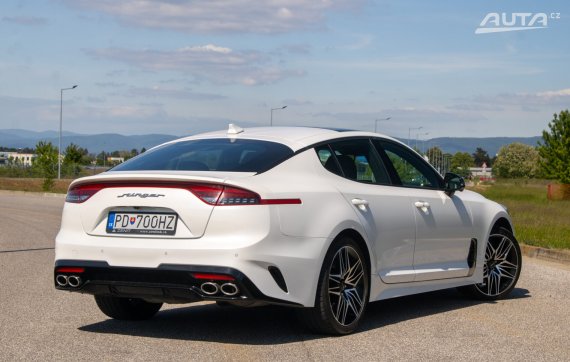Kia Stinger 3.3 T- GDi GT 4WD  / AJ NA SPLÁTKY - PROTIHODNOTA / 2021 bílá