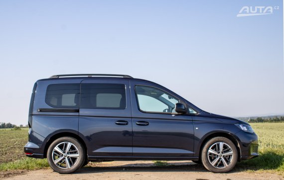 Volkswagen Caddy 2024 modrá