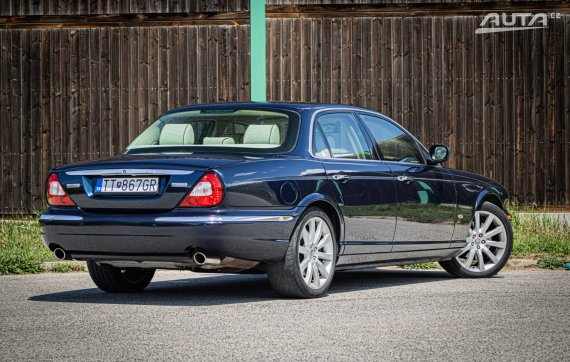Jaguar XJ XJ6 2.7 D Executive, 152kW, A6, 4d / AJ NA SPLÁTKY / PROTIHODNOTA / 2006 modrá