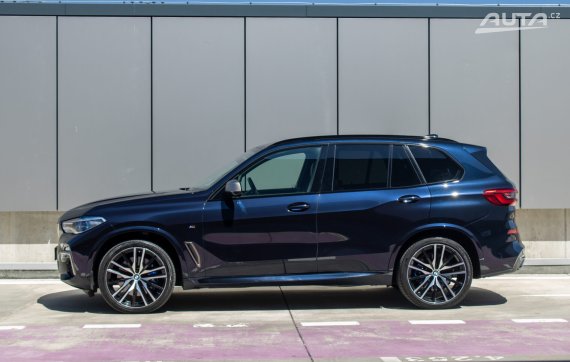 BMW X5 xDrive M50d A/T / AJ NA SPLÁTKY / PROTIÚČET / 2019 černá