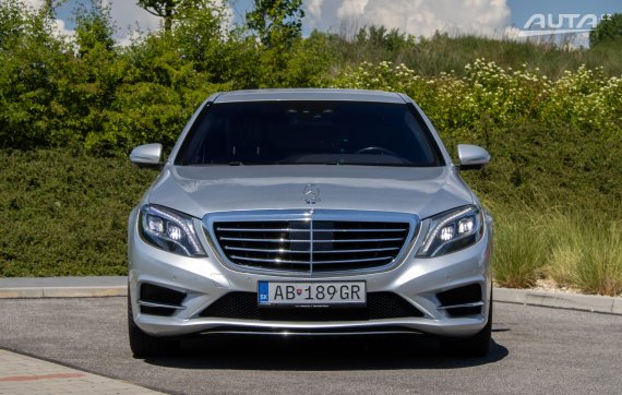 Mercedes-Benz S 500 Long 4MATIC AMG Line / AJ NA SPLÁTKY / PROTIÚČET / 2013 stříbrná metalíza