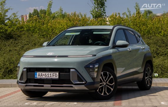 Hyundai Kona 1.6 T-GDi Family A/T 145 kW / AJ NA SPLÁTKY / PROTIÚČET / 2024 zelená