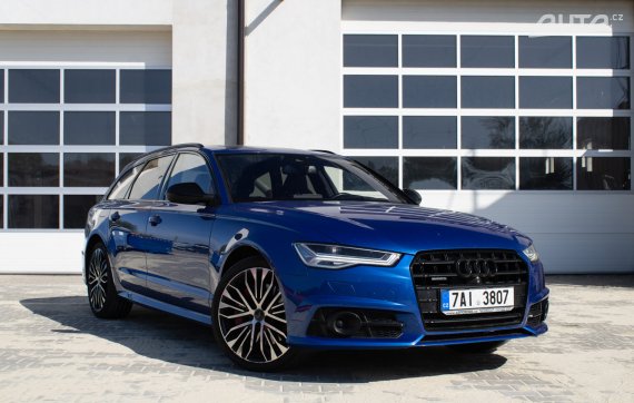 Audi A6 2017 modrá
