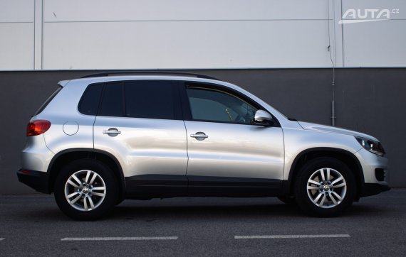 Volkswagen Tiguan 1.4 BMT TREND DSG AT6 118kW / NA SPLÁTKY / NA PROTIÚČET 2015 šedá