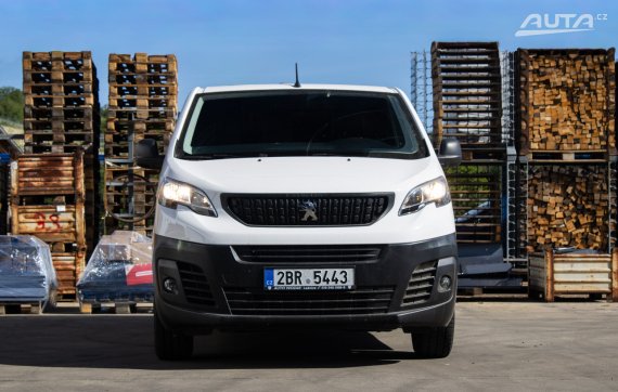 Peugeot Expert 2021 šedá
