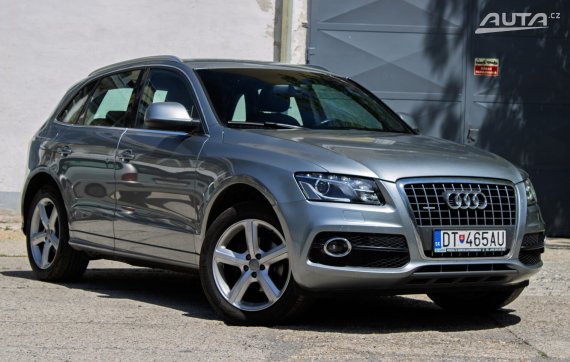 Audi Q5 2.0 TDI DPF quattro S tronic  S-Line 125kW / NA SPLÁTKY / NA PROTIÚČET 2010 šedá