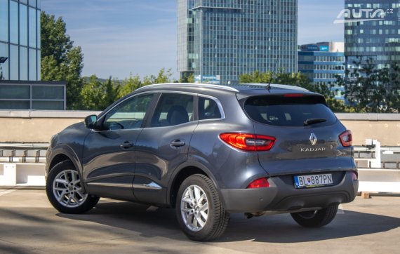 Renault Kadjar Energy TCe 130 Life / AJ NA SPLÁTKY / PROTIÚČET / 2017 šedá