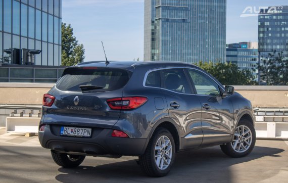 Renault Kadjar Energy TCe 130 Life / AJ NA SPLÁTKY / PROTIÚČET / 2017 šedá