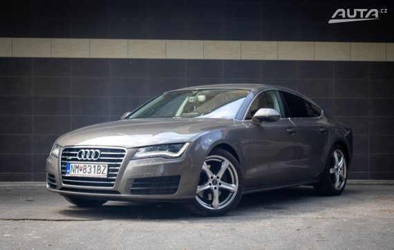 Audi A7 Sportback 3.0 TDI 180kW Quattro S-tronic / AJ NA SPLÁTKY / PROTIÚČET / 2011 šedá