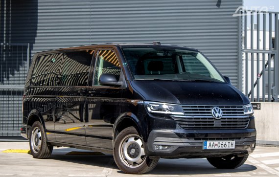 Volkswagen Caravelle 2.0 TDI T6 Comfortline / AJ NA SPLÁTKY / PROTIÚČET / 2021 černá