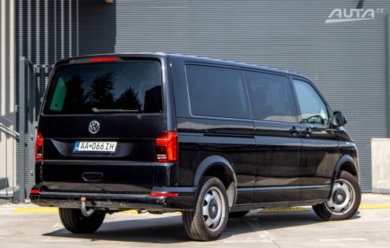 Volkswagen Caravelle 2.0 TDI T6 Comfortline / AJ NA SPLÁTKY / PROTIÚČET / 2021 černá