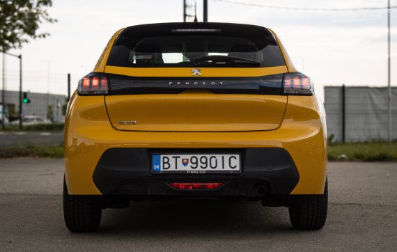 Peugeot 208 Active Pack 1.2 PureTech 100k / AJ NA SPLÁTKY / PROTIÚČET / 2023 žlutá