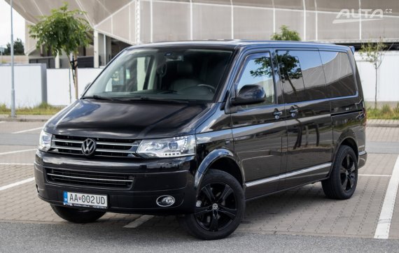 Volkswagen Multivan 2.0 BiTDI Highline 4MOTION DSG, 132kW (2015) / AJ NA SPLÁTKY / PROTIÚČET / 2015 - hlavní pohled