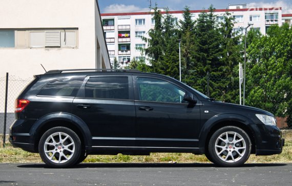 Fiat Freemont 2.0 16V MultiJet 125kW MT6 / NA SPLÁTKY / NA PROTIÚČET 2013 černá