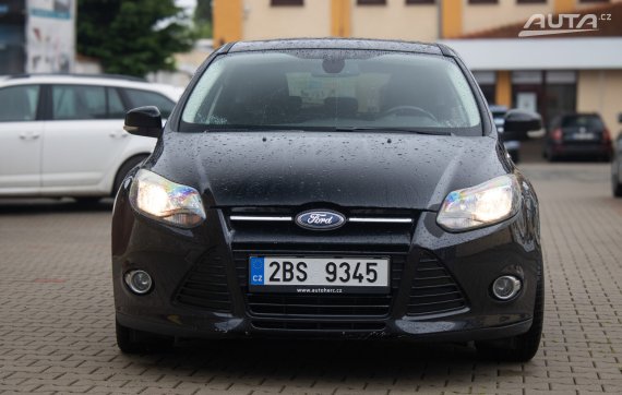 Ford Focus 2012 černá