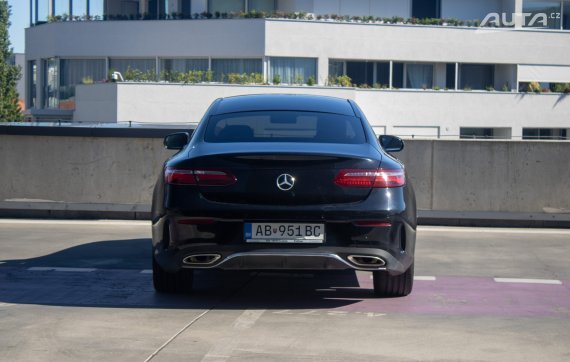 Mercedes-Benz E trieda Kupé 450 4matic A/T 2020 černá