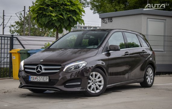 Mercedes-Benz B trieda B200d AT/7 100kW / AJ NA SPLÁTKY / PROTIÚČET 2018 - hlavní pohled