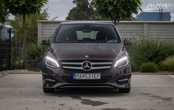 Mercedes-Benz B trieda B200d AT/7 100kW / AJ NA SPLÁTKY / PROTIÚČET 2018 hnědá