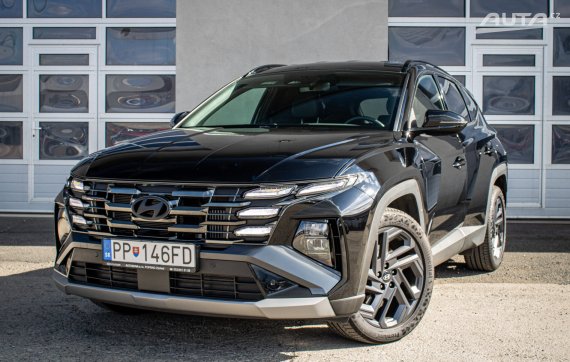 Hyundai Tucson ANNIVERSARY 1,6 T-GDI MHEV 7DCT Abyss Black /AJ NA SPLÁTKY/PROTIÚČET 2025 - hlavní pohled