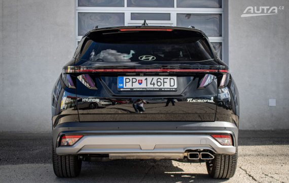 Hyundai Tucson ANNIVERSARY 1,6 T-GDI MHEV 7DCT Abyss Black /AJ NA SPLÁTKY/PROTIÚČET 2025 černá