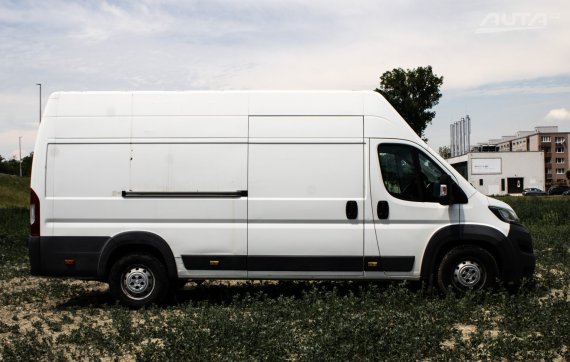 Peugeot Boxer 2.0 BlueHDi 160k 435 L4 2017 bílá