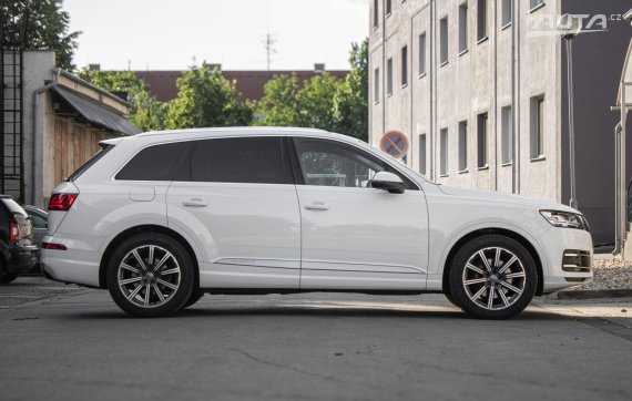 Audi Q7 2016, 3.0, 200kW 2016 bílá