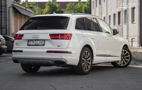 Audi Q7 2016, 3.0, 200kW 2016 bílá