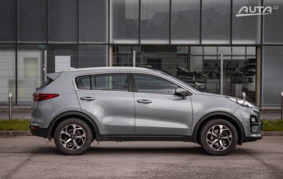 Kia Sportage 1,6 CRDI Gold M6 85 kW 2020 šedá