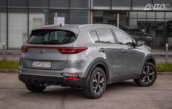 Kia Sportage 1,6 CRDI Gold M6 85 kW 2020 šedá