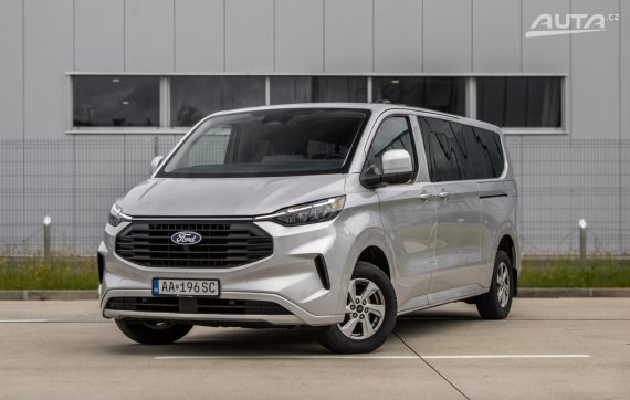 Ford Transit Custom AWD 4x4 AUTOMAT 170k L2 XL | 8 MIEST / AJ NA SPLÁTKY / PROTIÚČET